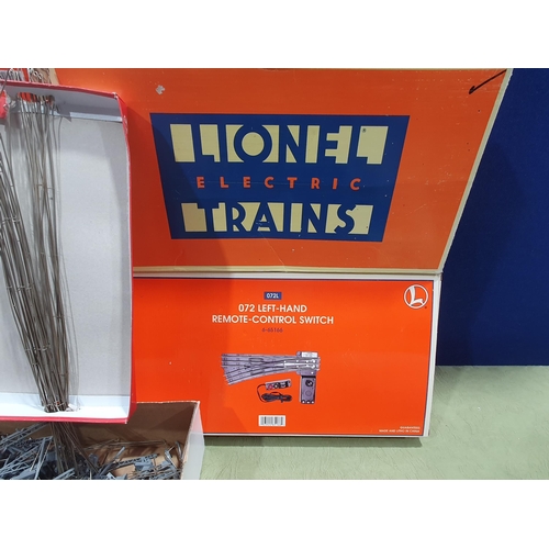 1070 - A quantity of Hornby and Lionel 3-rail O gauge Track including 29x Hornby full straights, 3x 1/2 str... 