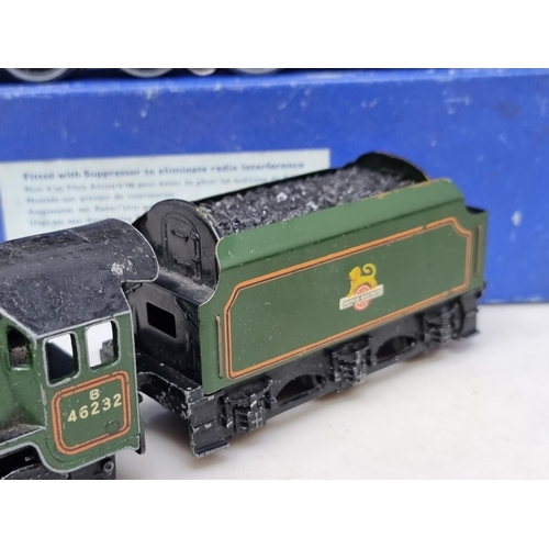 1080 - Two boxed Hornby Dublo EDL12 matt 'Duchess of Montrose' with boxed D12 Tender and unboxed Tender (on... 