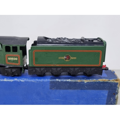 1081 - A Hornby Dublo 2-rail A4 Locomotive 'Golden Fleece' in BR matt green livery in 3-rail box