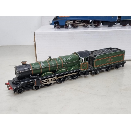 1084 - Four unboxed Hornby Dublo 3-rail Locomotives including 'Duchess of Montrose', A4 'Sir Nigel Gresley'... 