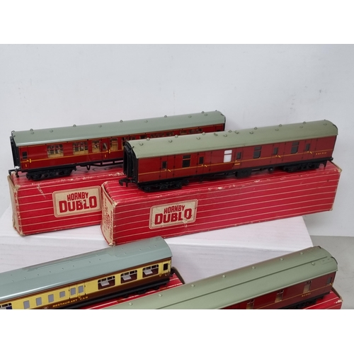 1086 - Six boxed Hornby Dublo Coaches including 4047 W.R. Composite Restaurant Car 4050 W.R. Corridor Coach... 