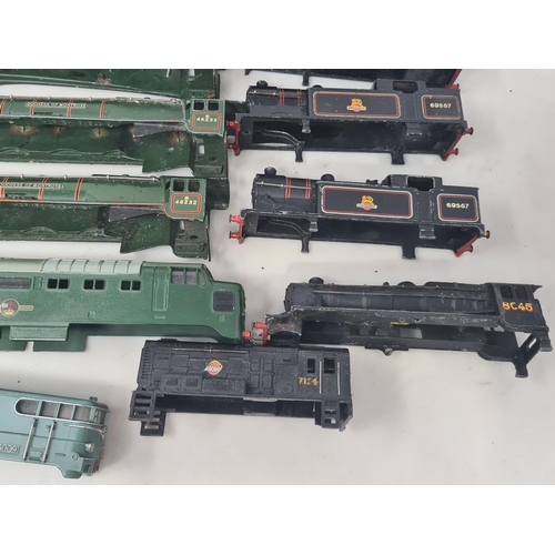 1102 - A box of assorted Hornby Dublo locomotive Bodies and Chassis