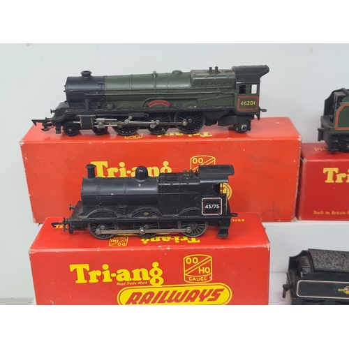 1119 - A boxed Triang 00 gauge R.251 'Princess Elizabeth' and boxed Tender, a boxed Triang 0-6-0 Locomotive... 