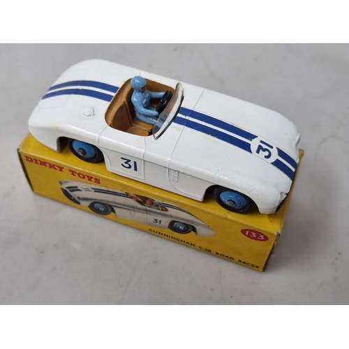 1202 - A boxed Dinky Toys No.133 Cunningham C.5R Racer, Nr M-M, box Ex