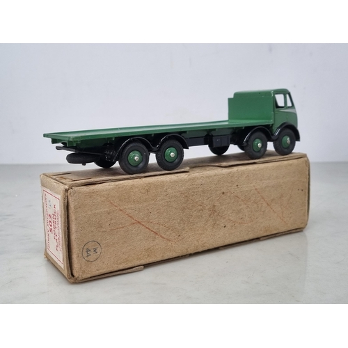 1220 - A boxed Dinky Supertoys No.502 green with black Chassis Foden Flat Truck, Nr M-M, box Ex