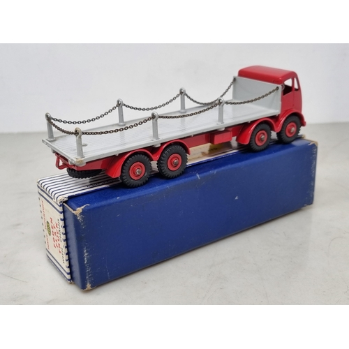 1266 - A boxed Dinky Toys No.905 red and grey Foden Flat Truck with chains, Nr M-M, box superb