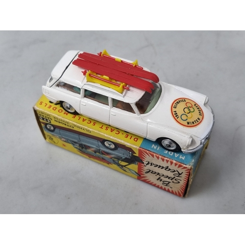 1304 - A boxed Corgi Toys No.475 Citroen Safari Olympic Winter Sports, Nr M-M, box VG