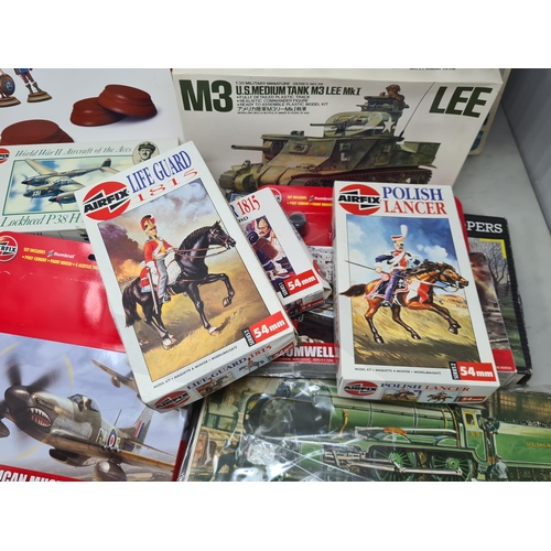 1346 - Nine boxed plastic Kits including Airfix 'Mayflower', Tamiya British S.A.S. Jeep, ARV M-10 Tank Dest... 