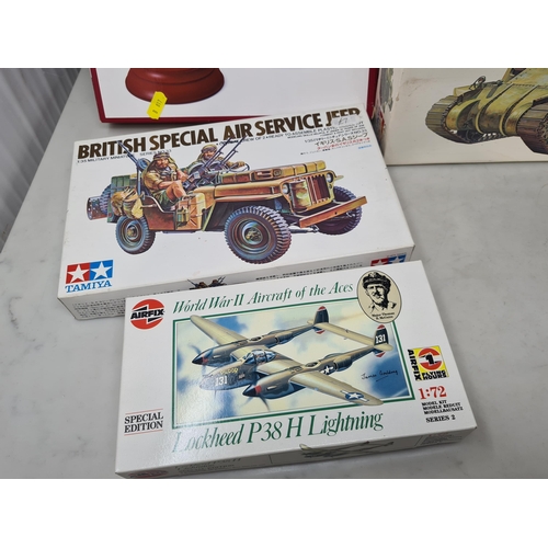 1346 - Nine boxed plastic Kits including Airfix 'Mayflower', Tamiya British S.A.S. Jeep, ARV M-10 Tank Dest... 