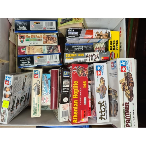 1348 - A quantity of plastic Kits and Military Figures including Tamiya 1:35 scale Panther Tank, Japanese T... 