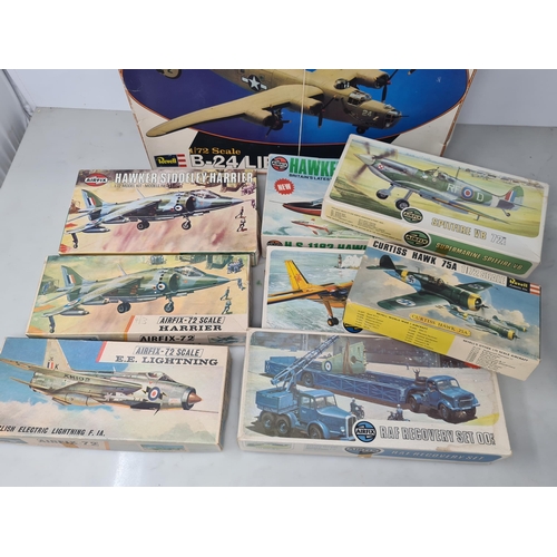 1353 - Eleven boxed Airfix and Revell plastic aircraft and military Kits including B-24 Liberator, Islander... 