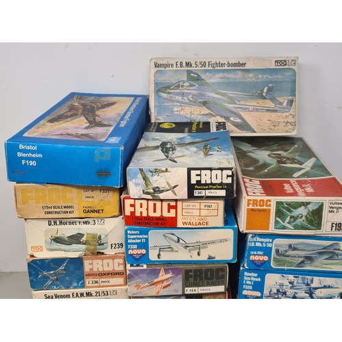 1355 - Twenty four boxed Frog, Italeri and PM Models plastic aircraft Kits including Sea Venom, Comet Racer... 