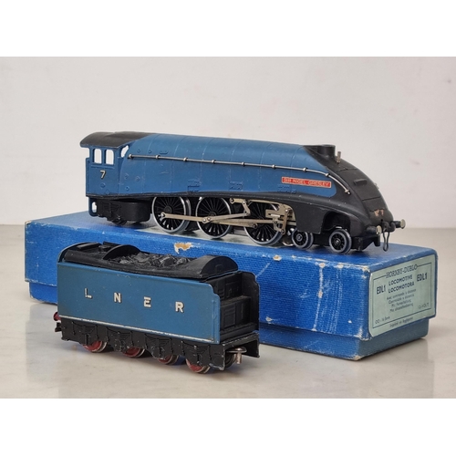 1031 - A rare Hornby Dublo factory repair EDL11 'Sir Nigel Gresley' with 'Silver King' body. Very few of th... 