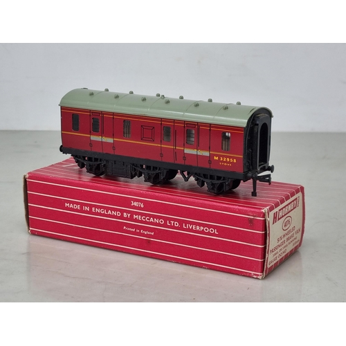 1044 - A boxed Hornby Dublo 4076 Six-wheel Passenger Brake Van, unused and in mint condition. Box in superb... 