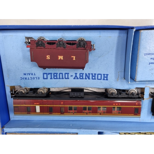 1002 - A boxed Hornby Dublo EDP2 'Duchess of Atholl' Set, 1/2in version. A superb example lightly run and i... 