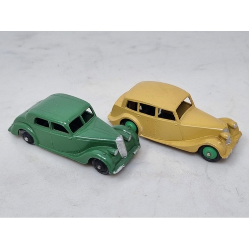 1263 - A Dinky Toys No.40a green Riley and a No.151/40b buff Triumph, Nr M-M