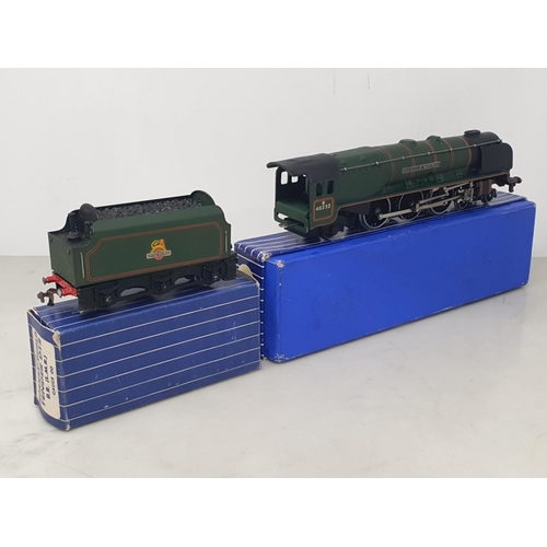 1053 - A rare boxed Hornby Dublo L12 'Duchess of Montrose', unused and in mint condition. Showing no signs ... 