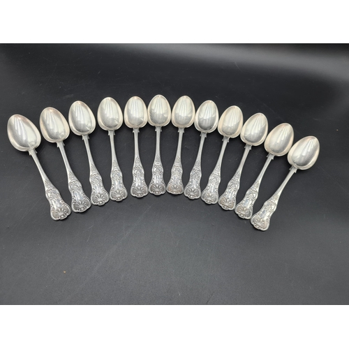 120 - A matched Set of plated Queen's pattern Cutlery, viz: 12 Table and Dessert Spoons, 12 Dinner Forks a... 