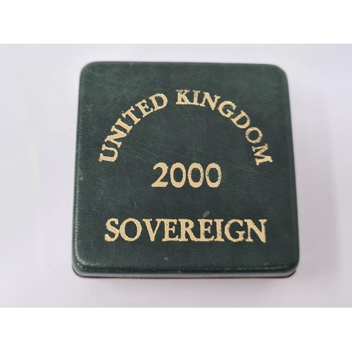 266 - An Elizabeth II Sovereign 2000, in dated presentation case