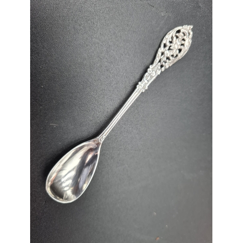 116 - A Victorian silver Spoon with ornate floral decoration, London 1895, four various silver Spoons, gol... 