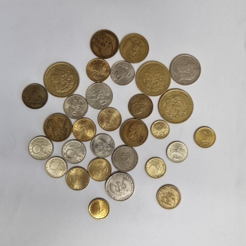 253 - A box of World Coins and Banknotes to include French Equitorial Africa 5 Franc, 10 Franc, and 20 Fra... 