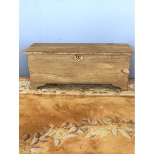 26 - An 18th Century elm six plank Chest 3ft 1in W x 1ft 2in H x 1ft 2in D