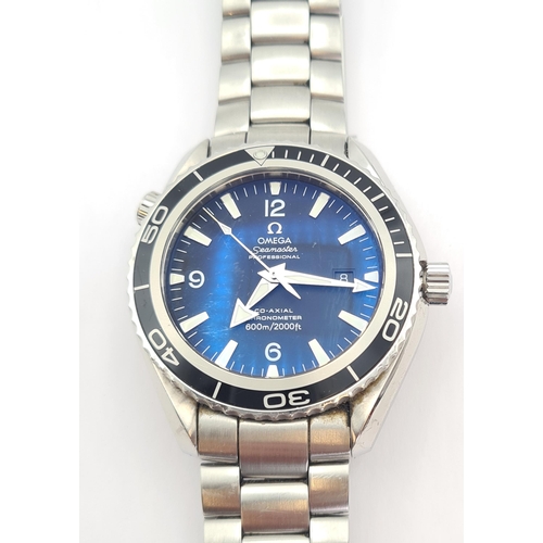 125 - A gentleman's Omega Seamaster Professional Planet Ocean Wristwatch the black dial with arabic numera... 