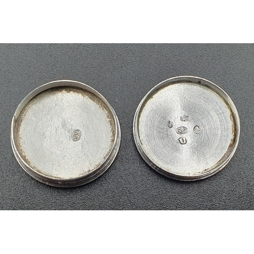 15 - A George III silver small circular Patch Box, bright cut with vacant shield shape cartouche, Birming... 