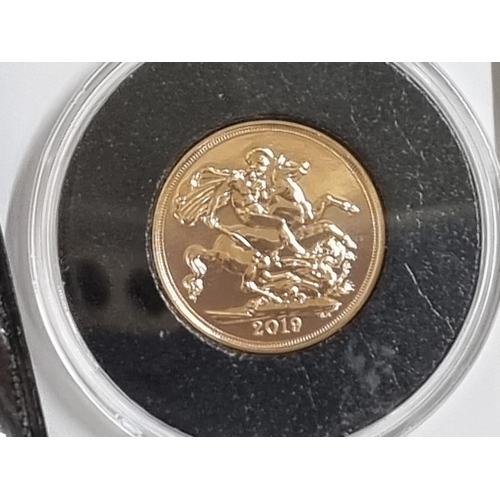 260 - A Queen Elizabeth II 2019 gold Sovereign, UNC in capsule