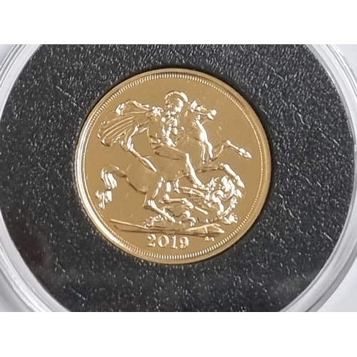 261 - A Queen Elizabeth II 2019 gold Sovereign, UNC in capsule