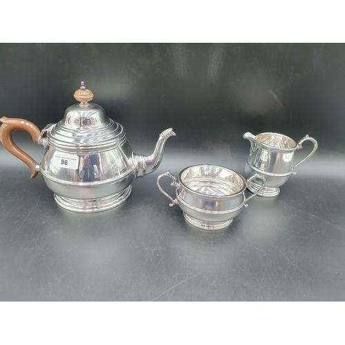 96 - A George V silver three piece circular Tea Service, Birmingham 1925, 900gms all in