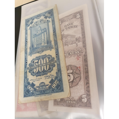 260 - A Collection of Chinese bank Notes, early-mid 20th century, in Album, and another Album of World Ban... 