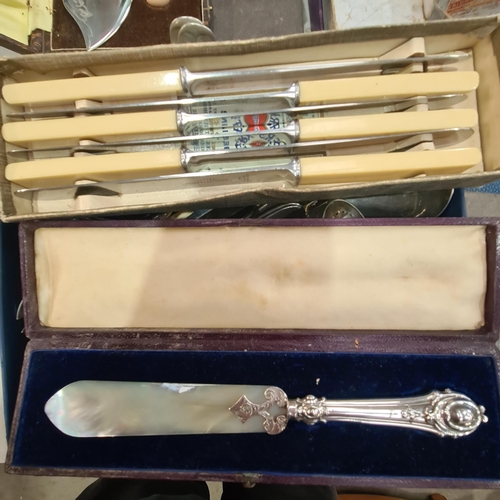 316 - A quantity of silver plated Items including boxed Cutlery, Sugar Bowl, Bread Knife, etc. (R5)