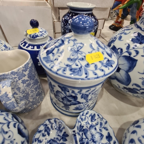 330 - A Chinese blue and white baluster Vase and Cover, 9in H, cover A/F, and a quantity of blue and white... 