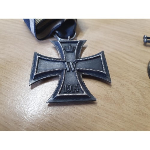 89 - A Iron Cross Medal and two 1st World War Medals