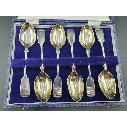 122 - Six Victorian silver Teaspoons fiddle pattern engraved initial E, Exeter 1857, in case