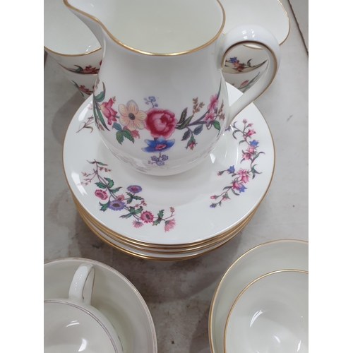 371 - A Wedgwood part Tea Service, 'Devon Sprays', (R5)