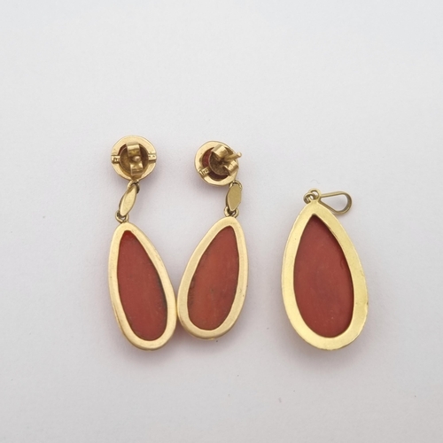 174 - A Coral Pendant set pear shaped cabochon approx 34mm (including bale) together with matching Ear Pen... 