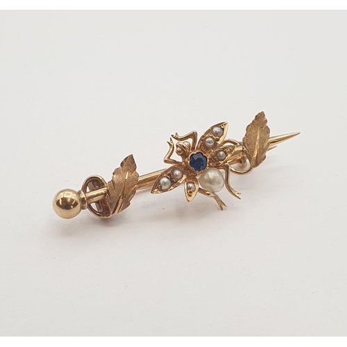 183 - A gold Bug Brooch set round sapphire among pearls, approx 40mm long, approx 2.30gms