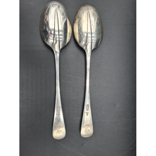 98 - A pair of Edward VII silver Table Spoons hanoverian pattern engraved crests with rat tail bowls, She... 