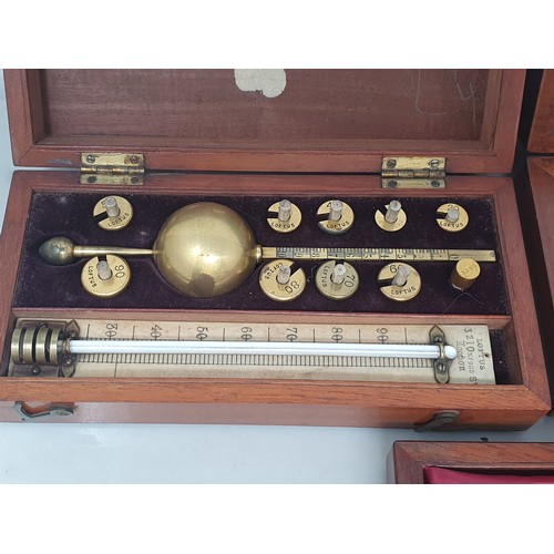 636 - A 19th Century Sikes' Hydrometer in mahogany and bone strung fitted case 8in x 4 1/4in, a Dring & Fa... 