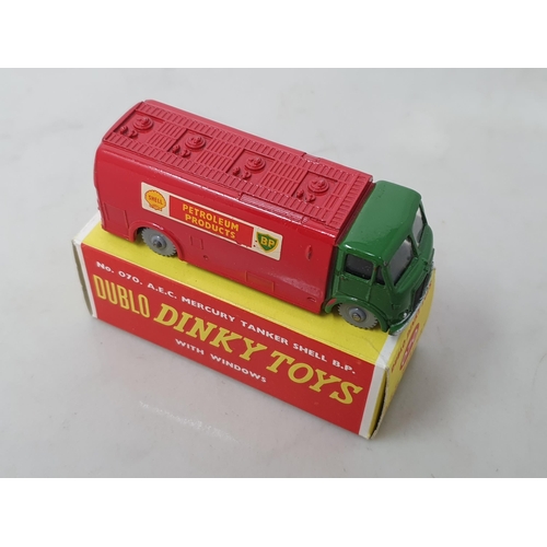 1023 - A boxed Dublo Dinky 070 Mercury Tanker, M, box superb without pricing