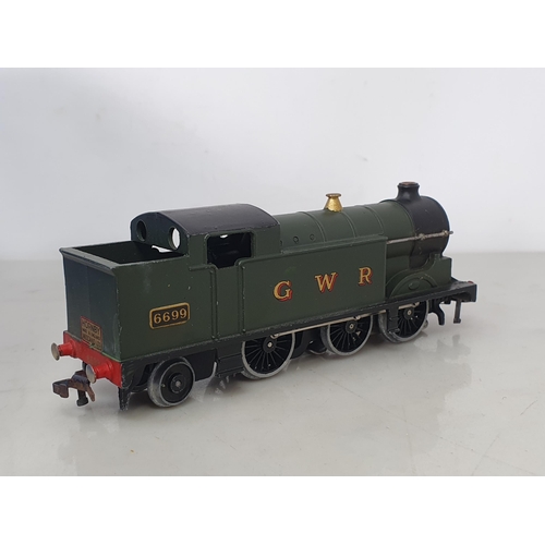 1026 - A boxed Hornby Dublo EDG7 Royal Scot GWR Set, in mint condition, beautiful example of locomotive and... 