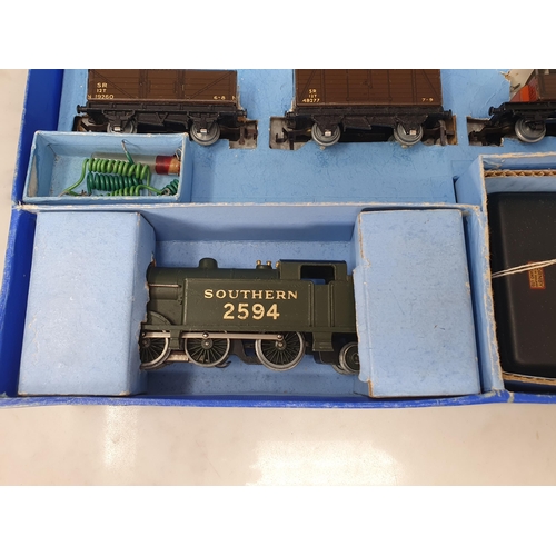 1027 - A boxed Hornby Dublo EDG7 Royal Scot SR Goods Set, contents Nr M-M, box base generally VG-Ex, lid VG... 