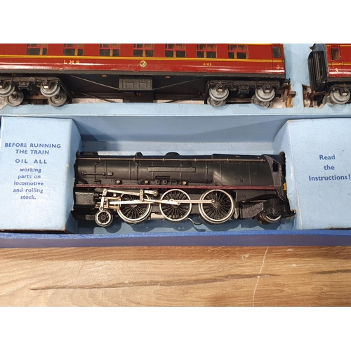 1029 - A boxed Hornby Dublo EDP2 CPR Canadian Passenger Set, this is the arlier version using the Atholl ty... 