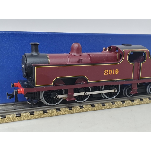 1034 - A boxed Classic Collections Limited Edition ED3R C30 Locomotive 'Flatiron', M, box as new, with cert... 