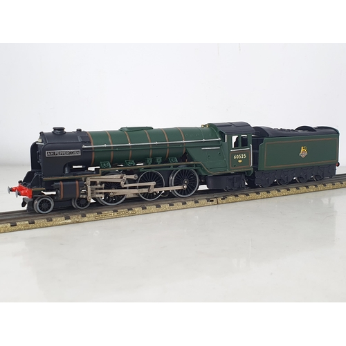 1036 - A boxed Classic Collections ED3R C33 A2 Locomotive 'A.H. Peppercorn', M, comes with certificate No.4... 