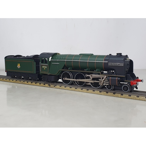 1036 - A boxed Classic Collections ED3R C33 A2 Locomotive 'A.H. Peppercorn', M, comes with certificate No.4... 