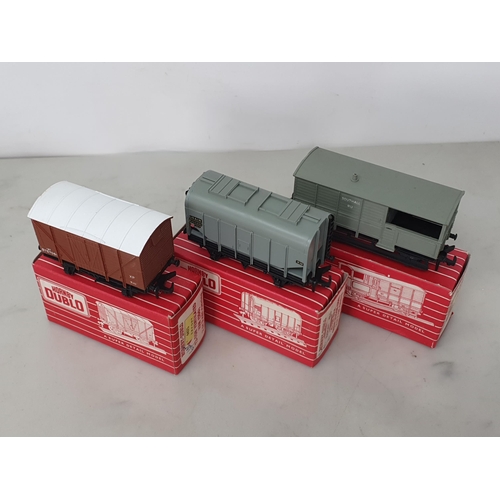 1042 - Three boxed Hornby Dublo Export Wagons including 4462 WR Goods Brake, 4475 12-ton Ventilated Van, 48... 