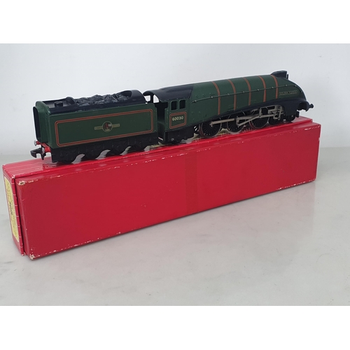 1065 - A boxed Hornby Dublo 2211 A4 Locomotive 'Golden Fleece' Nr M, slight glossing from handling. Box in ... 